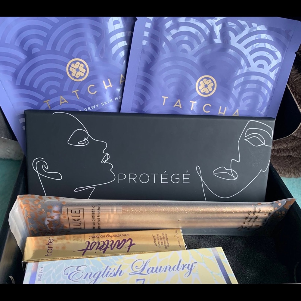 BoxyCharm Box